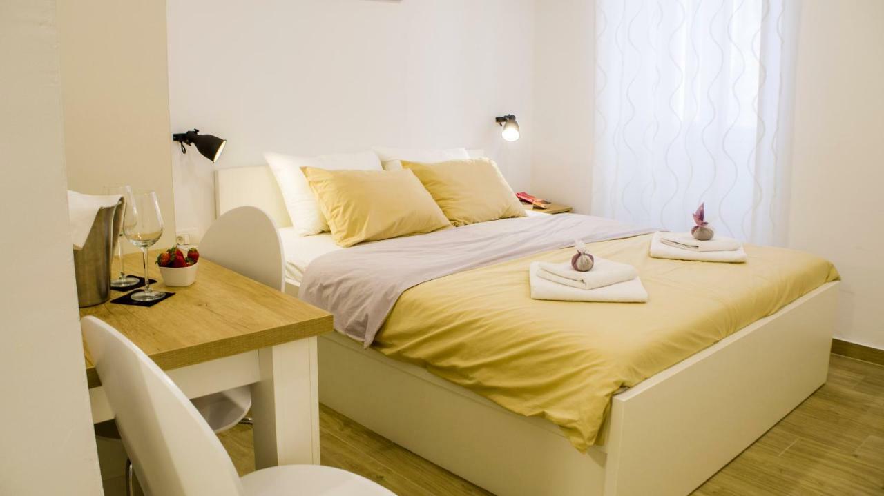 Bed and Breakfast The Little Gem Komiža Exteriér fotografie