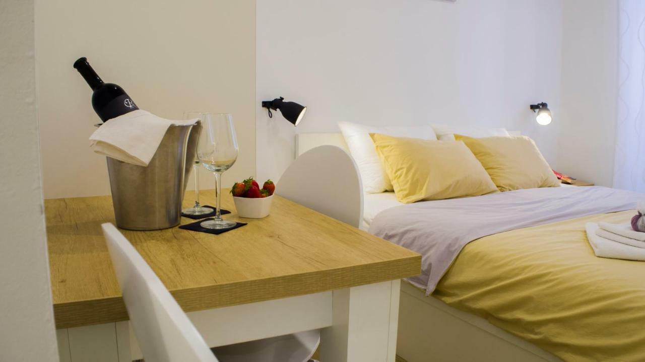 Bed and Breakfast The Little Gem Komiža Exteriér fotografie